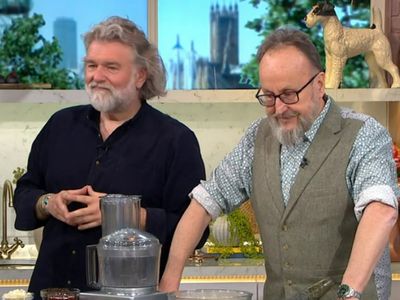Hairy Bikers star Dave Myers joins Si King for first This Morning reunion after cancer diagnosis