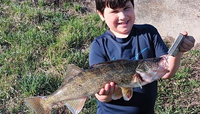 Good weather shows the hope of young anglers