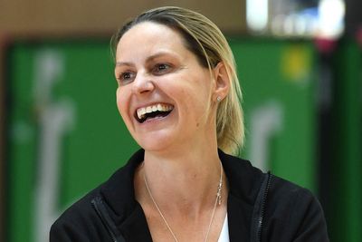 Kelly Smith to join Arsenal’s coaching staff until end of the WSL season