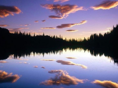 Optical illusion: Which half is the reflection of the lake?