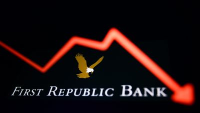 First Republic Bank shares plummet, reigniting fears about U.S. banking sector