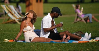 UK weather: Met Office predicts Bank Holiday heatwave - and it's going to hit 21C