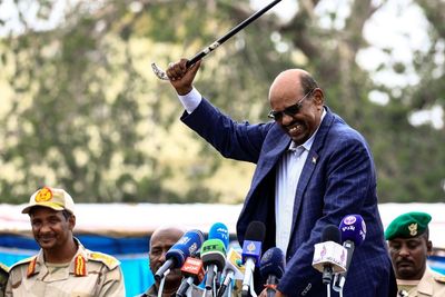 Bashir's cronies escape jail, adding to Sudan war drama