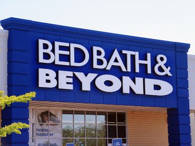 Bed Bath & Beyond customers rush to use coupons following store’s bankruptcy filing