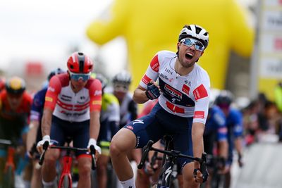 ‘We’re back to winning ways again’ - Ethan Vernon doubles up for Soudal Quick-Step at Tour de Romandie