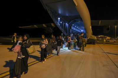 No guarantee on UK evacuation flights once Sudan ceasefire ends – Cleverly
