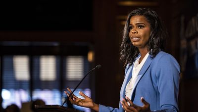 Kim Foxx leaves a complicated legacy of progress and missteps in Cook County state’s attorney’s office