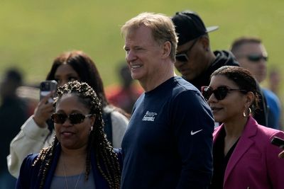 NFL Draft Live Updates | Panthers on the clock