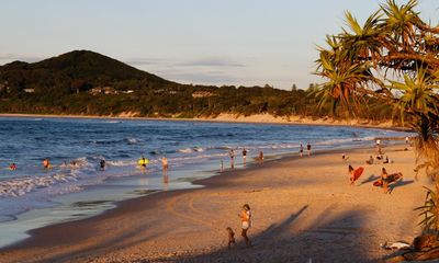 Battle for Byron Bay: NSW advised to allow 60-day limits on short-term rentals in tourist hotspot
