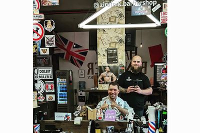 An unexpected friendship: A barbershop bond amid the Ukraine war