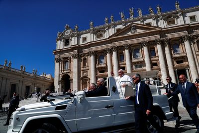 Pope allows women to vote at bishops’ meeting for first time