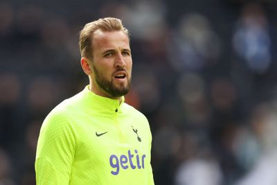 Should Tottenham sell Harry Kane to fund rebuild under a new manager?
