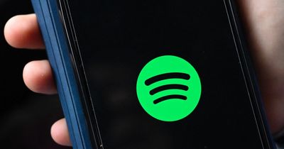 Spotify stopping after 10 seconds as thousands of users reported outage errors