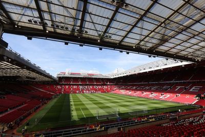 Manchester United bidders have until Friday evening to submit final offers