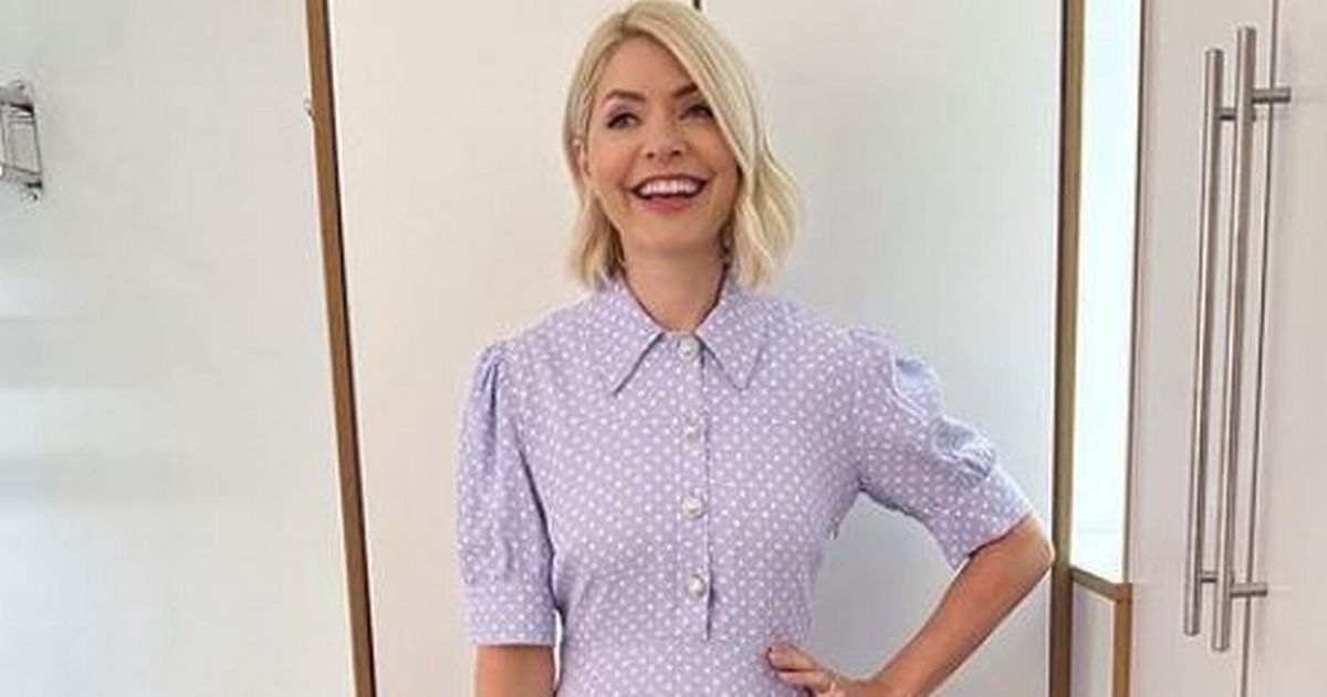 Holly Willoughby Fans Say Star Looks Beautiful As 