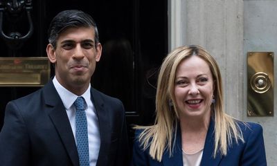 Meloni praises Sunak’s immigration policies on visit to No 10