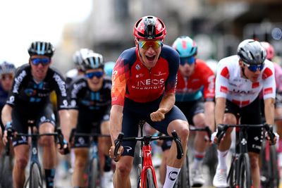 Tour de Romandie: Ethan Hayter sprints to stage 2 victory