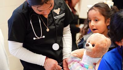 Teddy bear clinic connects health care-bound CPS students with grade schoolers