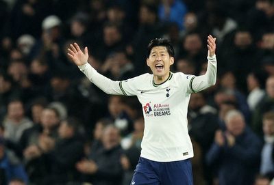 Tottenham battle back from two down to secure morale-boosting draw with Man Utd