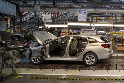 Increase in UK car production ’cause for optimism’, says trade group