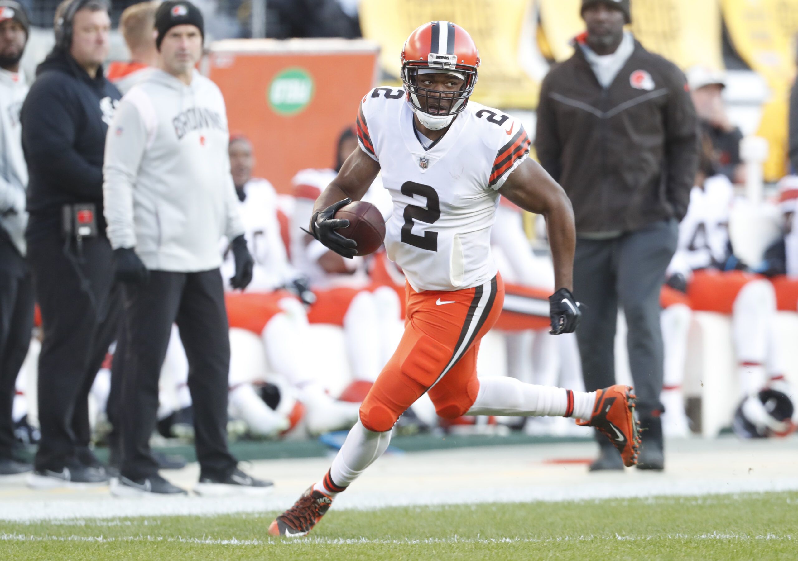 Browns wide receivers lined up out wide struggled to…