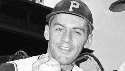 Pirates star Dick Groat, who also played in NBA, dies at 92