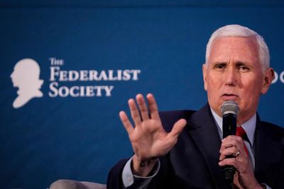 Mike Pence testifies to grand jury about Donald Trump and January 6