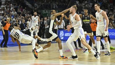Dante Exum bodyslammed in wild EuroLeague basketball fight between Real Madrid and Partizan Belgrade