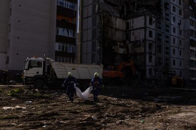Russia kills 25 in biggest Ukraine air strikes for nearly two months