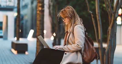 The settings that you need to permanently delete your search history permanently