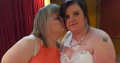Scots mum dies just weeks after daughter complained about horrific mould in flat