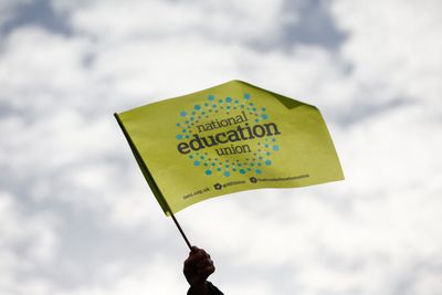 Teaching unions consider coordinated strikes in England