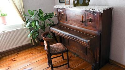 The expensive truth behind a free piano: 3 reasons they’re usually too good to be true