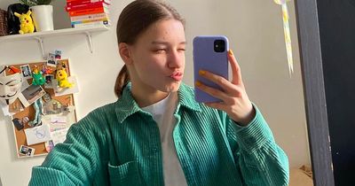 Woman, 22, who baked 'f*** Vladimir Putin' cakes detained by Russian police