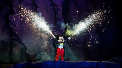 Why Disneyland's Fantasmic Fire Should Mark The End Of The Popular Attraction