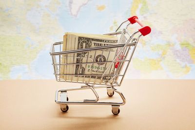 Ten States with the Lowest Sales Tax in 2025