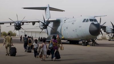 British nationals in Sudan given until 6pm on Saturday to catch evacuation flight
