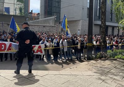 Regional Bosnia government formed as protesters chant 'treason'