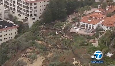 California landslide halts rail service, homes evacuated