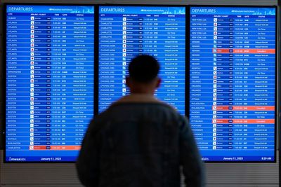 New report blames airlines for most flight cancellations