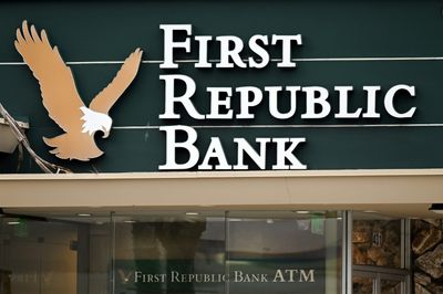 First Republic bank in limbo as shares fall further