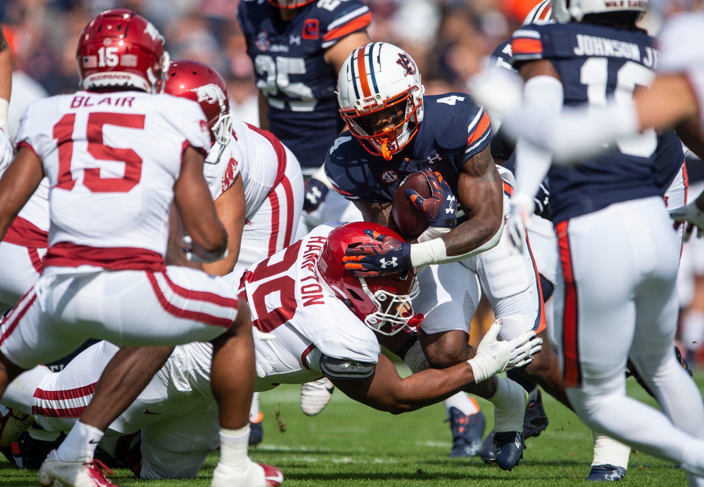 Jaguars draft Auburn RB Tank Bigsby with No. 88 pick