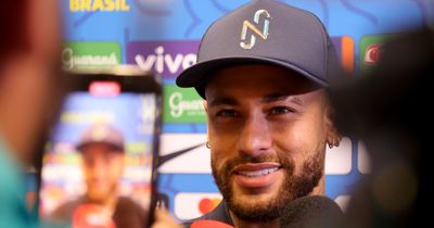 Neymar has made feelings known on Man Utd's "best in world" amid transfer plan