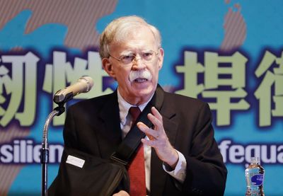 US ex-security adviser calls for closer ties with Taiwan