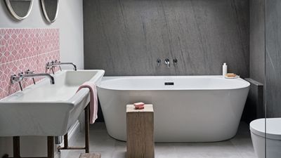 How to organize a bathroom with no storage – 4 flexible solutions for success