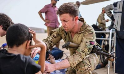 Sudanese army blocks Britons from boarding last rescue flights