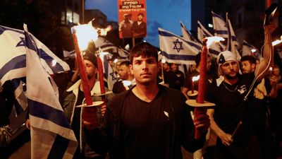 Israelis rally in Tel Aviv against judicial reform ahead of parliament session