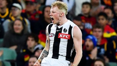 Collingwood snatches thrilling one-point AFL win over Adelaide as Geelong, Gold Coast celebrate victories
