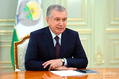 Uzbekistan votes on changes that extend president's tenure