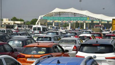 PM Modi in Ramanagara: Massive traffic snarl on Bengaluru-Mysuru Expressway, vehicles line up for over a kilometre